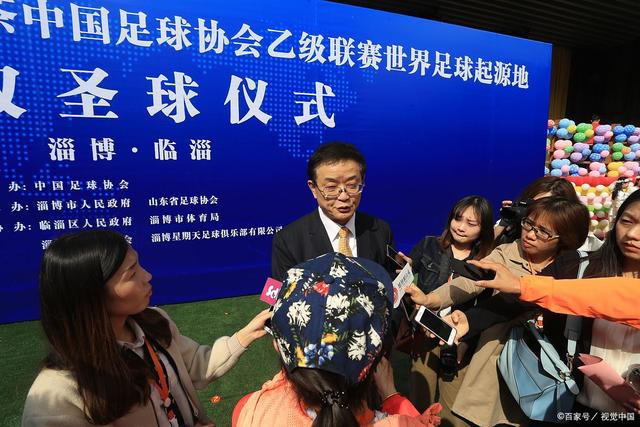 国足门将迎新变：邵佳一看好留洋门神李昊，主力位置呼之欲出