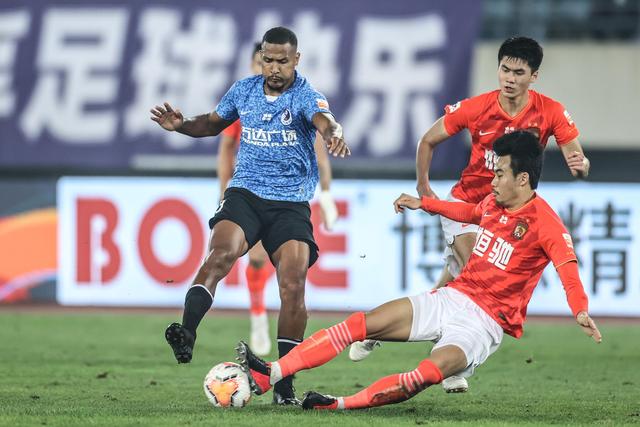 曼联今夏或花3亿镑！埃德松只是开胃菜，安德森成引援首选？